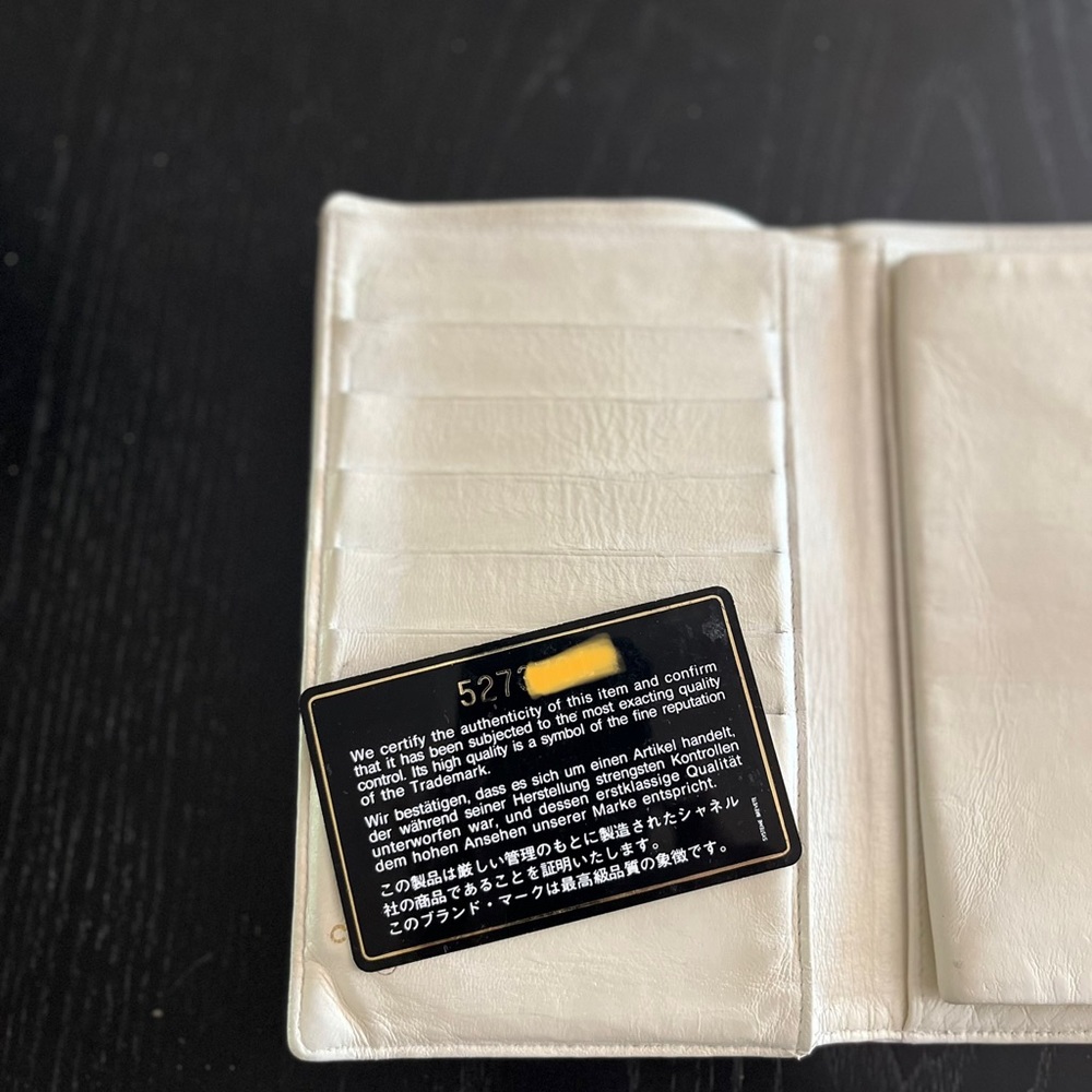 Vintage 1997-1999 Chanel Wallet in Cream/White - Picture 8 of 13